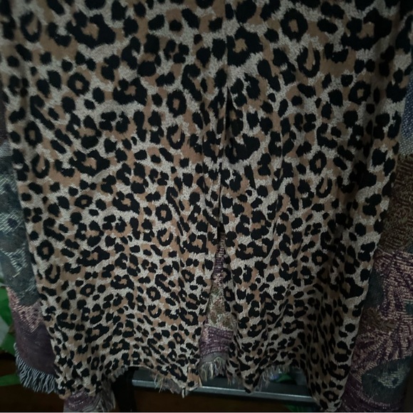 small lepoard jumpsuit - Picture 3 of 4